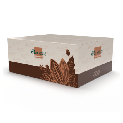 Кремово-коричнева упаковка Martini Cioccolato з ілюстраціями стручків і зерен какао на панелях.